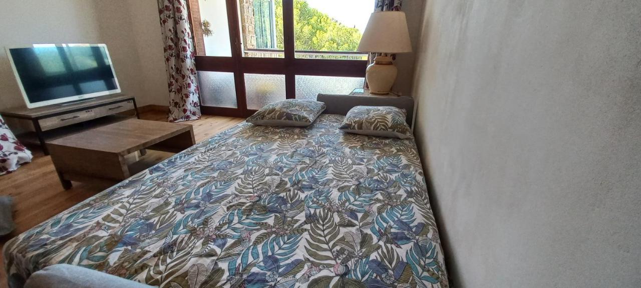 Loft Climatise "La Pinede", 50 M2, Tres Calme, 5 Mn A Pied Des Plages, Lit King Size La Seyne-sur-Mer Zewnętrze zdjęcie